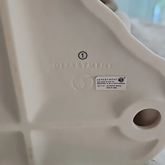 Vintage Dept 56 Snowbabies Guest Collection '..And We've Been Really Good' Santa - Picture 5 of 9